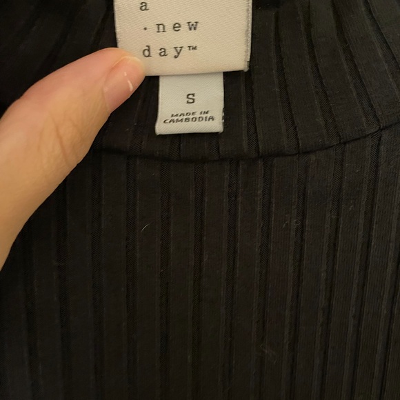 Black knit midi dress with mock neck - Picture 2 of 3